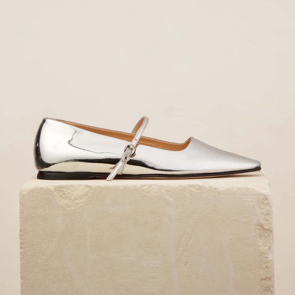 NIB Dear Frances Mary Jane Shoes 36 US 6 Silver Patent Revolve